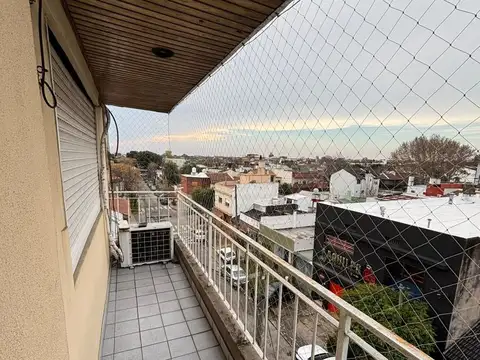 Depto Tipo Casa en Alquiler de 2 dormitorios