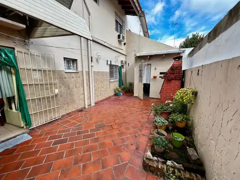 VENTA CASA 4 AMBIENTES QUILMES PATIO APTA CRÉDITO