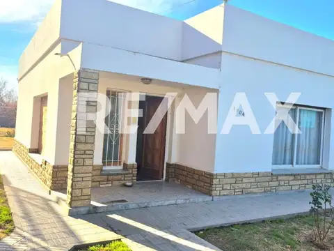 CASA VENTA 2 DORMITORIOS -ALLEN 