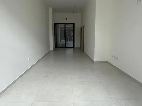 Local en Alquiler en La Plata, USD 1.200