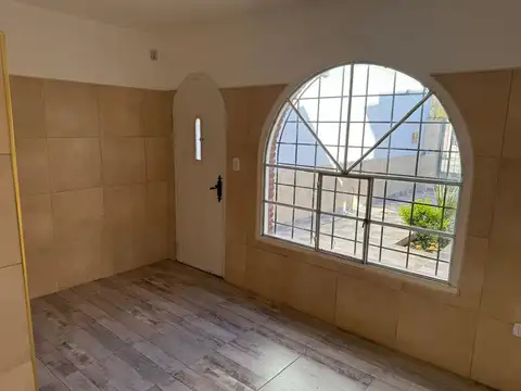 Casa en Alquiler en Punta Alta, $ 1.200.000