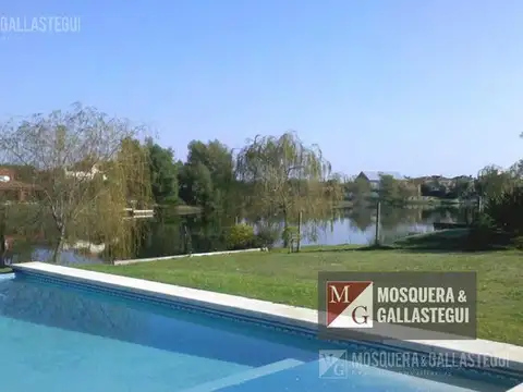 Casa en Alquiler al Oeste