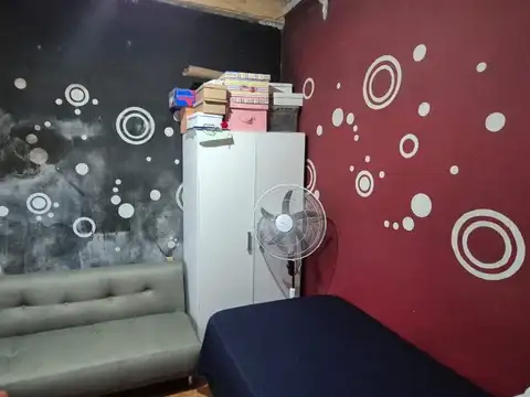 Casa 6 ambientes con 2 baños