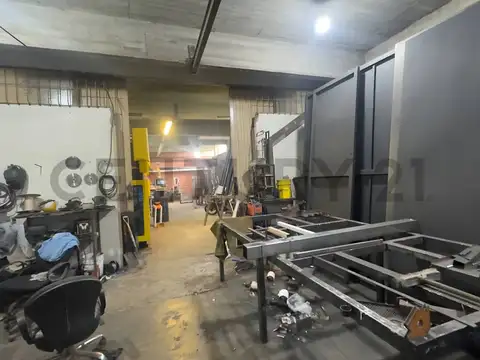 Galpon zona industrial en venta