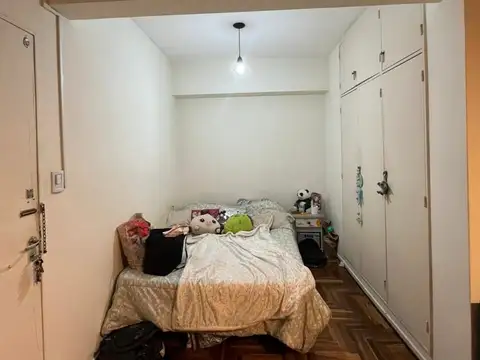 PELLEGRINI 1900, Piso 1