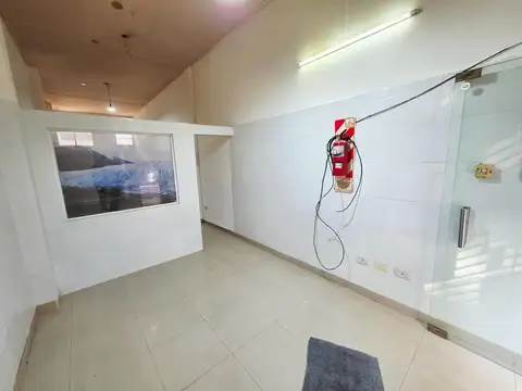Local en Alquiler en Ramos Mejia, $ 800.000