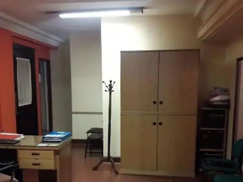 Oficina en Venta 60 años