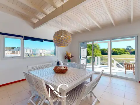 Casa en Venta en Barrio Golf 2, USD 280.000