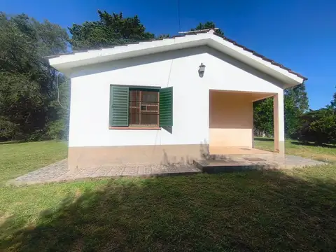 SE VENDE CASA 2 DORM  EN LA GRANJA CORDOBA 