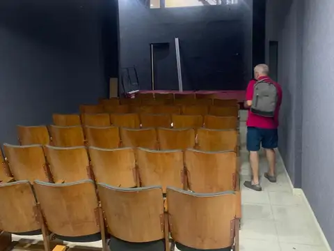 Oficina en Alquiler 100 años