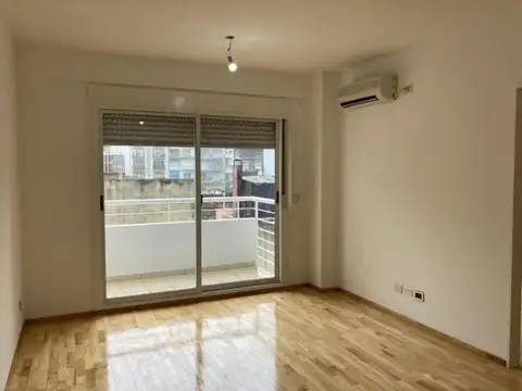 VENTA  DEPARTAMENTO  2 AMB. CON BALCÓN ALMAGRO