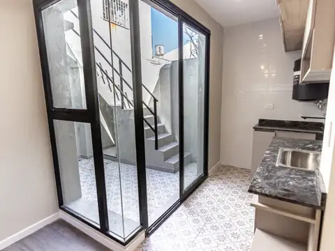 Casa 2 ambientes con 1 baño