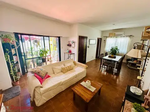 PH de 3 ambientes con Local Comercial en Lanús Este