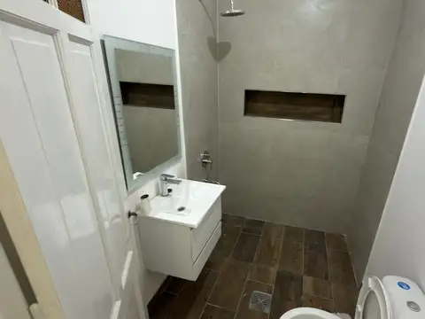 Casa 4 ambientes con 1 baño