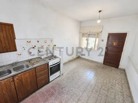Rivero 2400, Piso 0