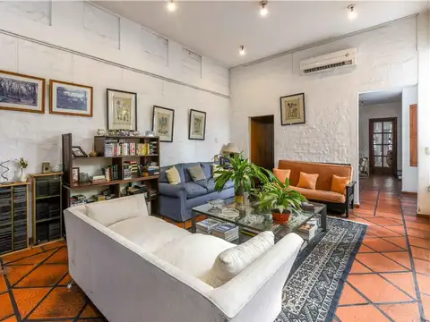 VENTA CASA 5 AMB AVELLANEDA WILDE ACEPTA PERMUTA 