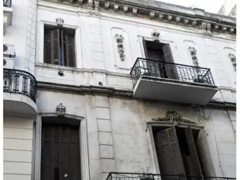 Pres Luis Saenz Peña 175