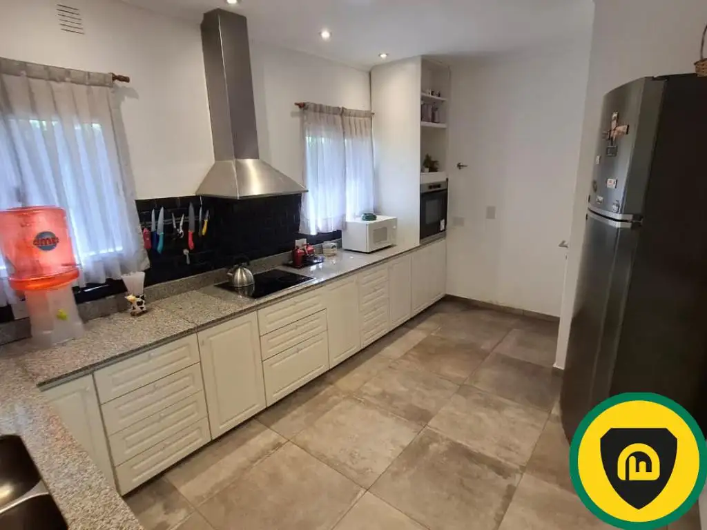 Casa en  VENTA - B° ABEDULES - MALVINAS ARGENTINAS - 4 AMBIENTES - Foto 13