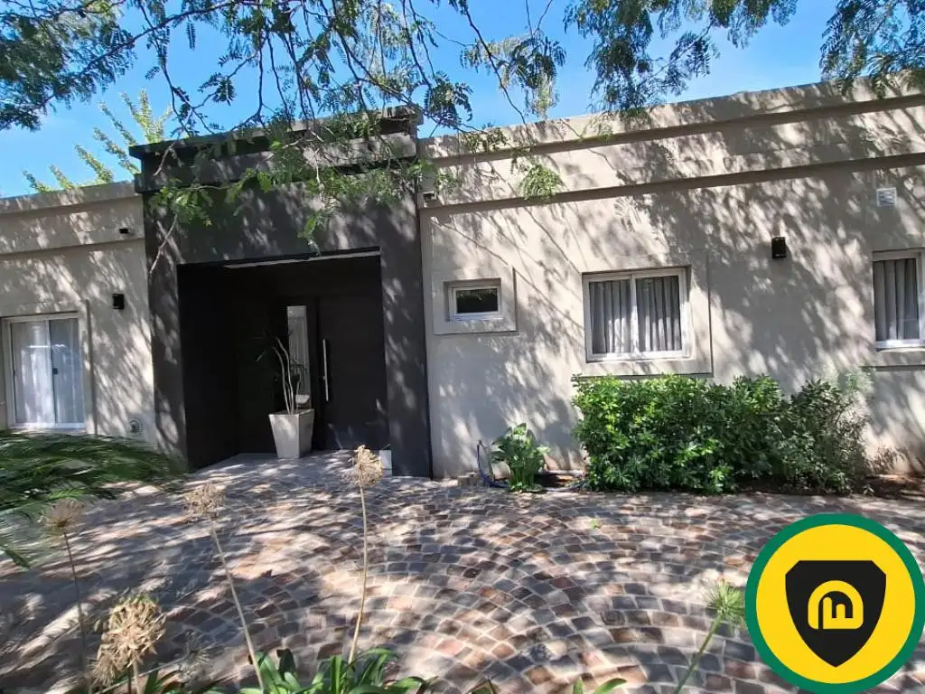 Casa en Venta con cochera