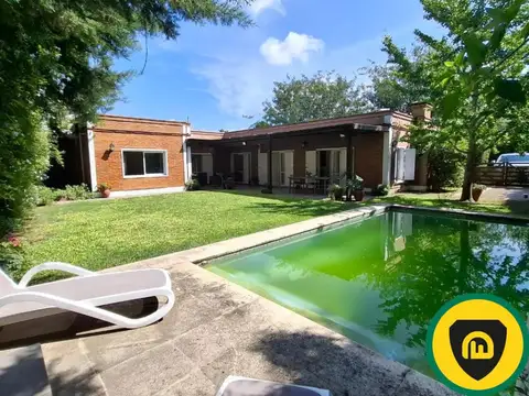 Casa en Venta con cochera