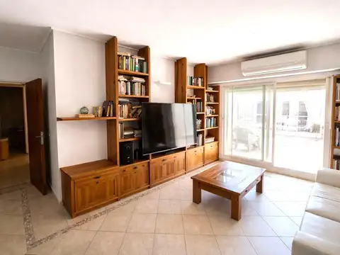 Departamento 4 ambientes con 2 baños