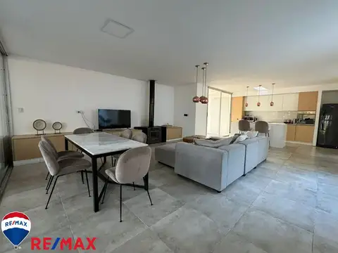 Casa en Venta en Barrio Bosque, USD 255.000