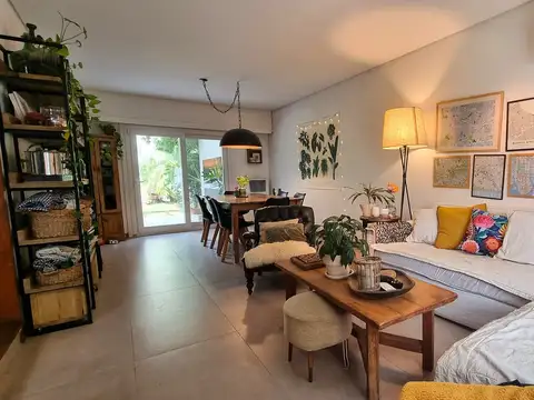 Casa en Alquiler en La Horqueta, USD 2.800