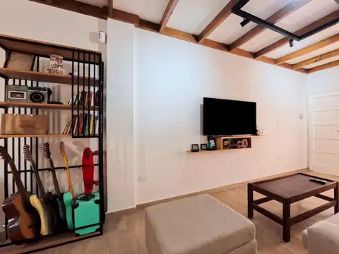 Depto Tipo Casa en Venta con 1 cocheras