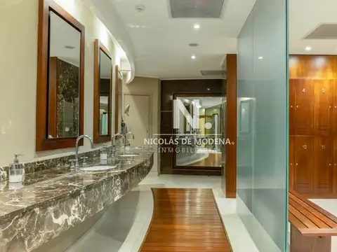 Terreno en Venta en Playa Mansa, USD 270.000