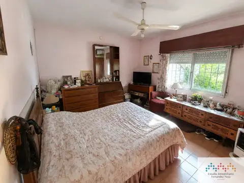 Depto Tipo Casa en Venta 50 años