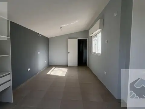 CASA 2 DORMITORIOS CON PILETA Y 450MT2 DE TERRENO 100% RECICLADA | PHO8486243 | 59638022