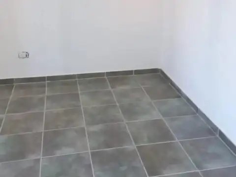 Casa 2 ambientes con 1 baño