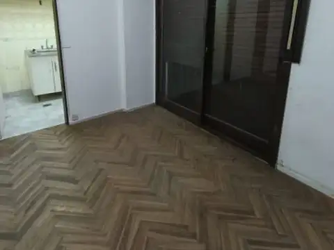 Alberti 180 , Piso 5