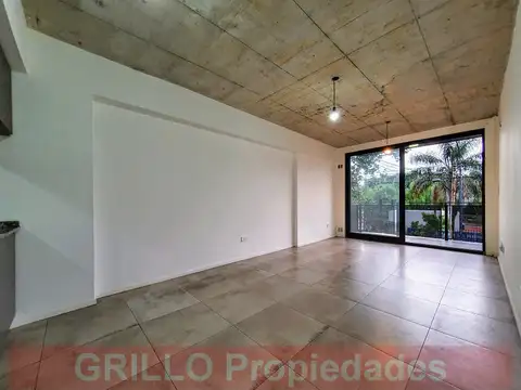 Ramón Falcón 4291. Monoambiente de 34 m² al frente con balcón. SUM con parrilla.