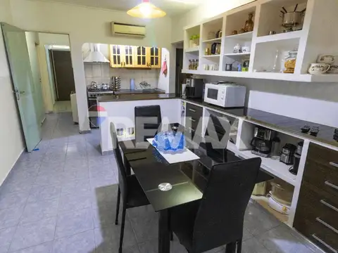 Casa 6 ambientes con 1 baño