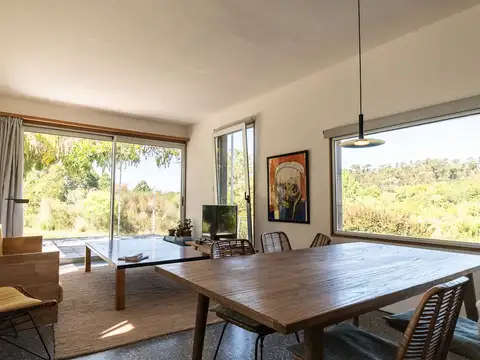 Venta casa un dormitorio y cochera Villa Garcia