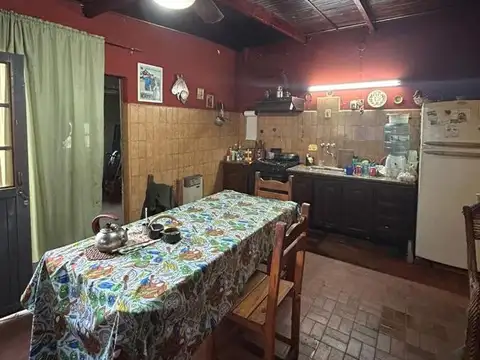 Casa 3 ambientes con 1 baño