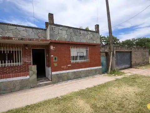 VENTA CASA DOS DORMITORIOS A REFACCIONAR BELGRANO