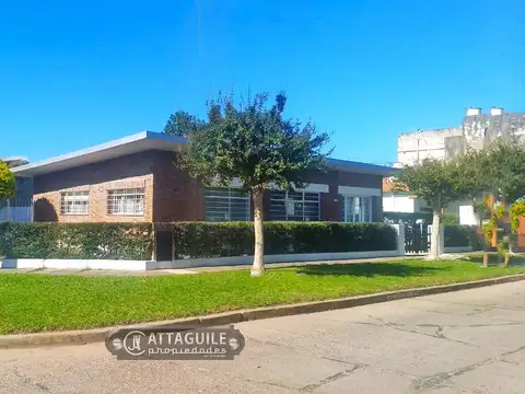 LISANDRO DE LA TORRE 1000