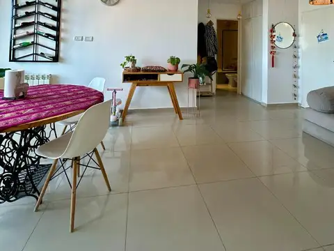 Dpto 2 amb en centro de Las Lomitas - Mitre 360