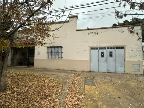 VENTA-CASA-BARRIO GUADALUPE-LUMINOSA