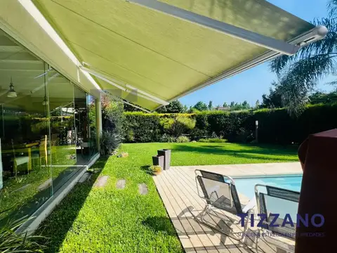 Casa en Alquiler con 5 cocheras