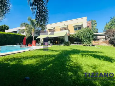 Casa en Alquiler en Fincas de iraola II Amoblada