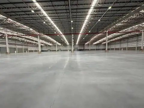 Deposito a estrenar de 12.000 m2 alt 12 mts  +600 m2 oficinas  14 autos parking 600m2 de oficinas