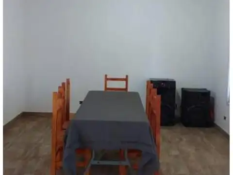 Depto Tipo Casa 2 ambientes con 1 baño