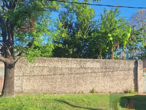 Terreno de 8.66x 32 mts con posiblidad a 2do lote  