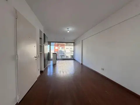 Avenida Directorio 900