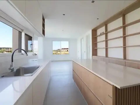 Casa en Venta al Oeste