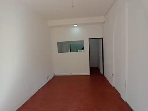 Maipu Esq. Viamonte  Local en Alquiler