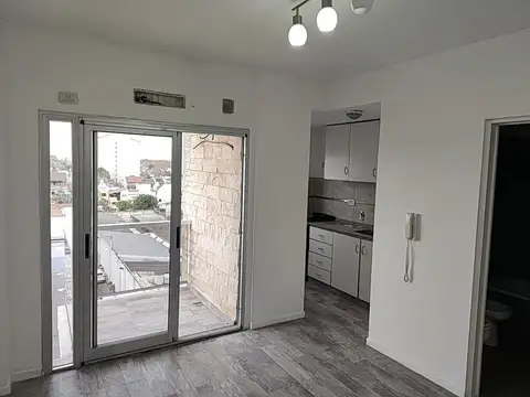 Departamento en Alquiler en Caseros, $ 600.000